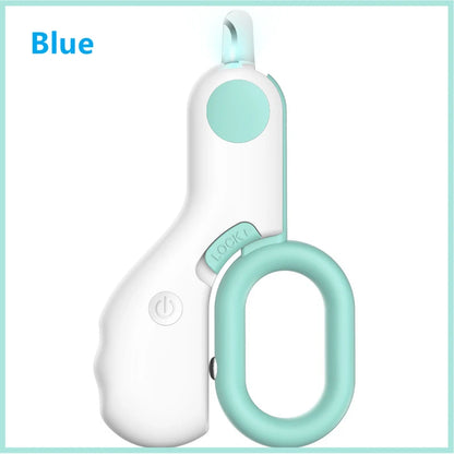Trim with confidence and see every detail. With the added LED light, you can see the bloodline, meaning your pets won't get hurt